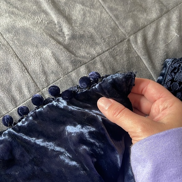 Navy Crocheted and Velvet Scarf - Picture 4 of 7